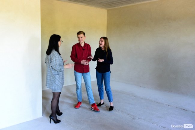 «Ми уявляли свій дім таким»: подружжя луцьких телеведучих обрало квартиру у ЖК  «StyleUP»* 