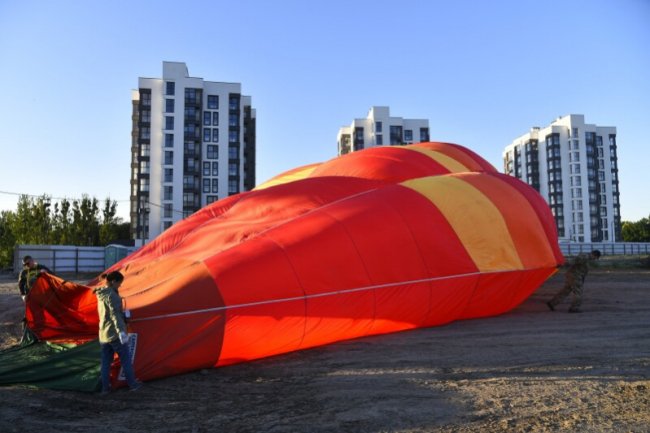 У Луцьку розпочався карнавал повітряних куль. Літали над «Суперновою». ФОТО