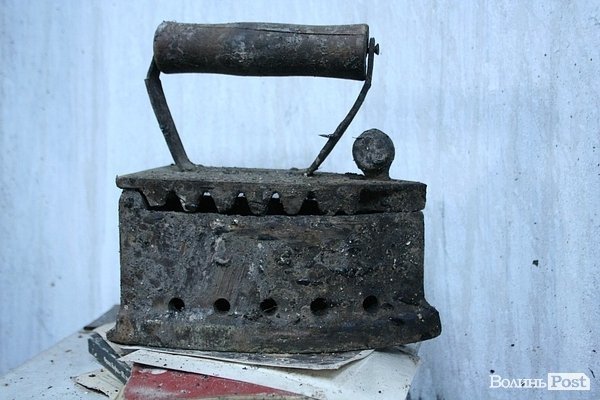 Будинок в центрі Луцька після великої пожежі. ФОТО