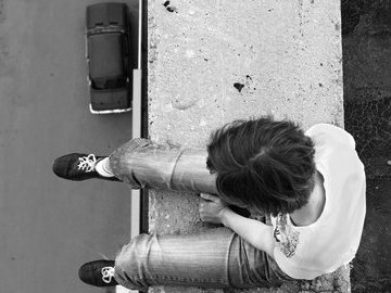 Моторошне самогубство дітей: дівчатка кинулися з недобудови у Києві