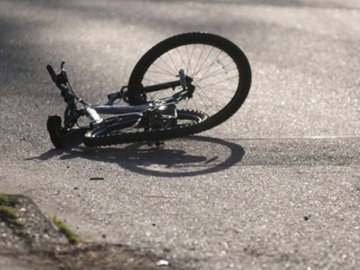 На Волині в аварії постраждав велосипедист