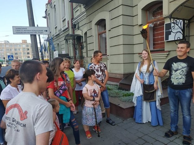 У Луцьку для особливих діток провели романтичну екскурсію містом