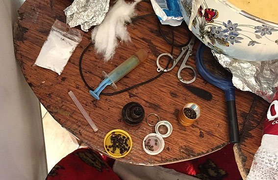 У раніше судимого волинянина вилучили наркотики та обладнання для його виготовлення. ФОТО