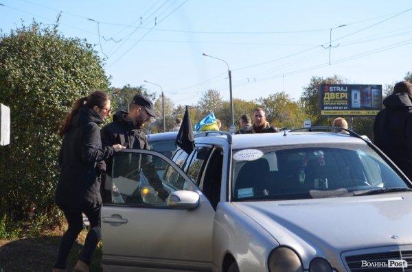 У Луцьку зустріли тіло загиблого на сході Олександра Смирнова. ФОТО