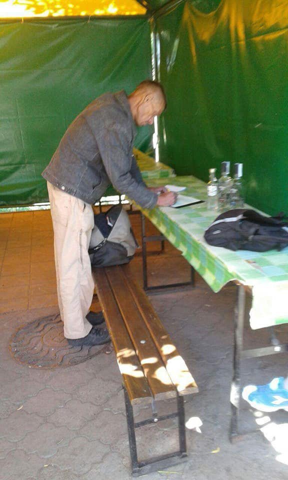 У Луцьку виявили продавців сурогату. ФОТО