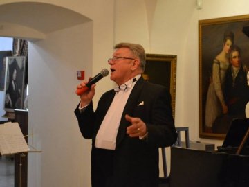 Відомому луцькому співаку присвоять звання почесного громадянина міста