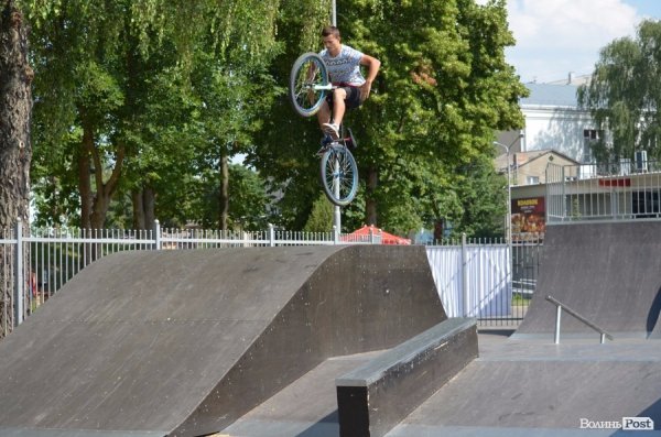 В Луцьку відбувся турнір зі скейтингу. ФОТО