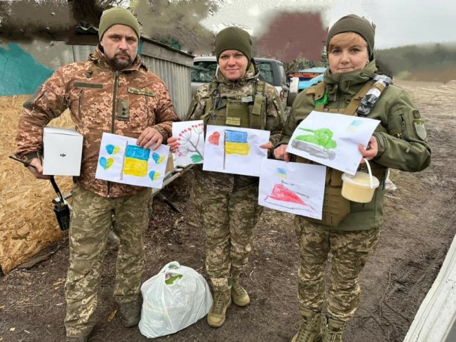 Священники ПЦУ привезли на фронт допомогу волинським воїнам