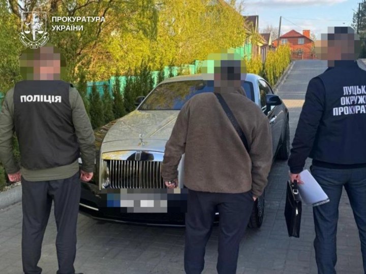 $30 тисяч - за документи для видобутку надр: спійманому на хабарі посадовцю Луцької міськради оголосили підозру