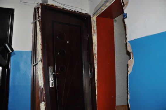 У Сумах жінка гнала самогон і підірвала квартиру. ФОТО