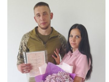 На Волині одружився військовий зі своєю коханою. ФОТО