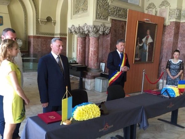 Відтепер Луцьк має ще одного партнера - румунське місто Алба Юлія. ФОТО 