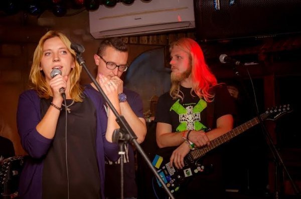 Благодійний рок-концерт зібрав у Луцьку аншлаг. ФОТО 