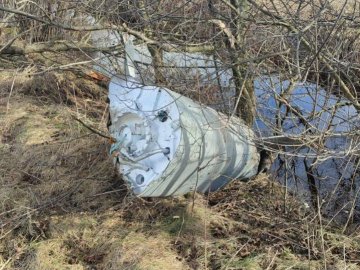 На Львівщини у полі виявили уламки ракети, яка не здетонувала, – ОВА
