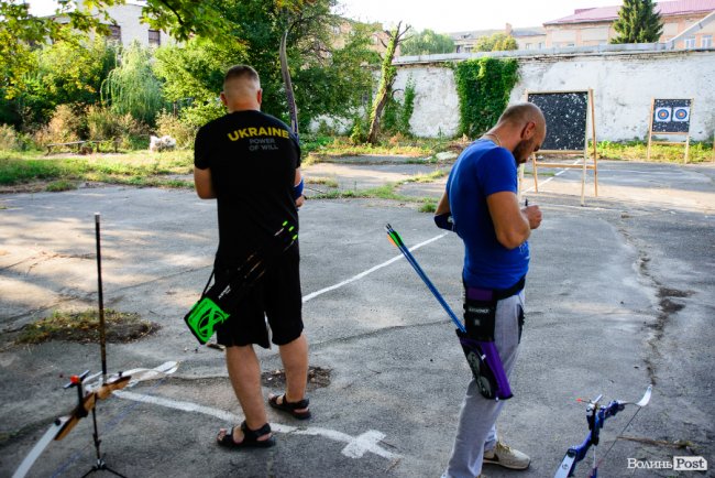 Єдина у Луцьку секція стрільби з лука провела перше відкрите тренування. ФОТО