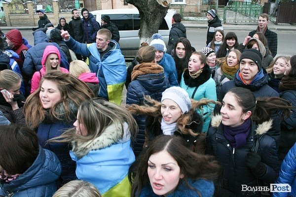 Студентський хід на підтримку євроінтеграції у Луцьку. ФОТО