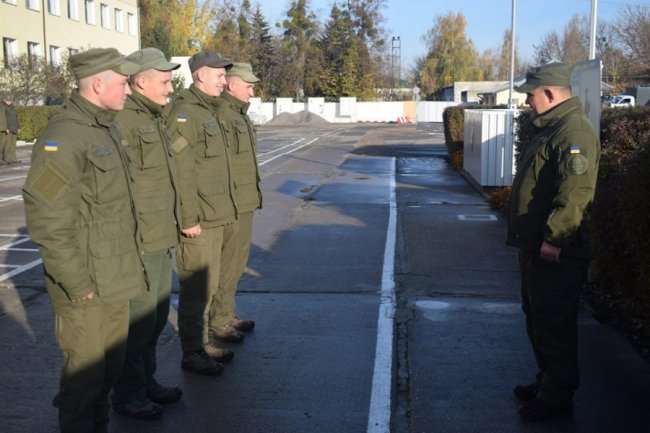 У Луцьку військових-строковиків звільнили  в запас. ФОТО