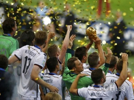 Перемога Німеччини: конфетті та поцілунки. ФОТО