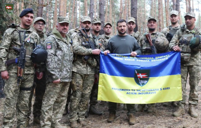 Президент нагородив воїнів волинської бригади орденами «За мужність». ФОТО