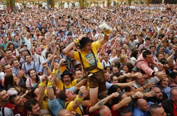 Стартував «Октоберфест-2013». ФОТО