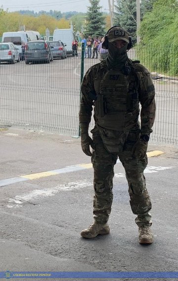 За зміну мали до 150 тисяч гривень «данини»: на «Устилузі» викрили митників-хабарників. ФОТО