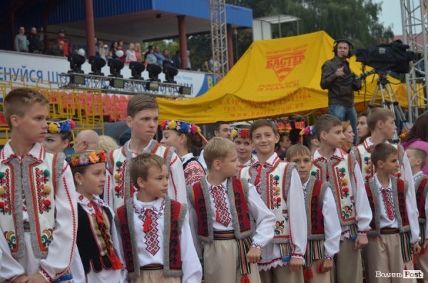 У Луцьку реконструювали «Авангард». ФОТО