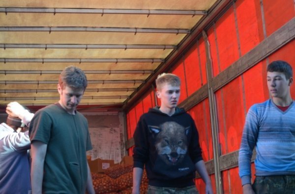 Третя фура гуманітарної допомоги з Волині дісталася до вояків. ФОТО