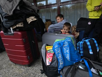 У Польщі пояснили, чому українці втрачають виплати