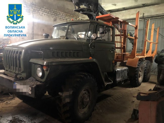 На Волині викрили масштабну схему розкрадання деревини з державних лісгоспів. ФОТО