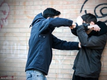 У місті на Волині побилися двоє підлітків