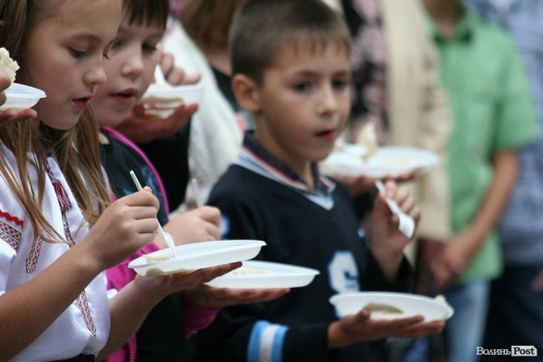 У Луцьку відбувся «Фестиваль вареника». ФОТО