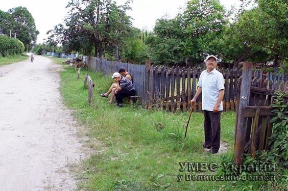 На Волині зловмисник вкрав у пенсіонера гроші та їжу. ФОТО. ВІДЕО