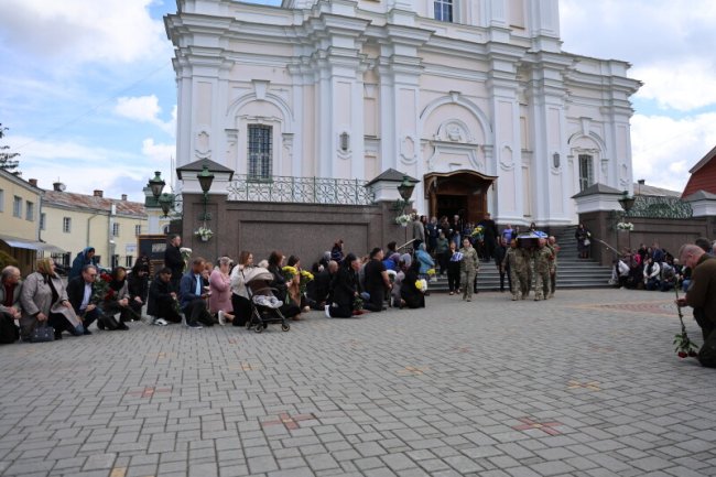 У Луцьку в останню дорогу провели Героя Богдана Щербачука