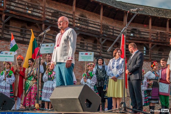 Від Мексики до Індії: грандіозний міжнародний фестиваль стартував у Луцьку. ФОТО