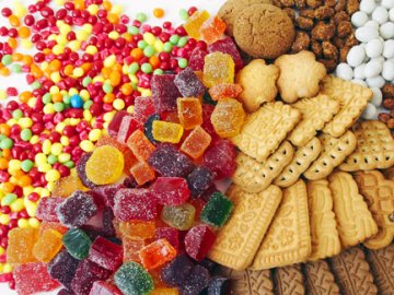 У Луцьку чоловік «обчистив» магазин солодощів