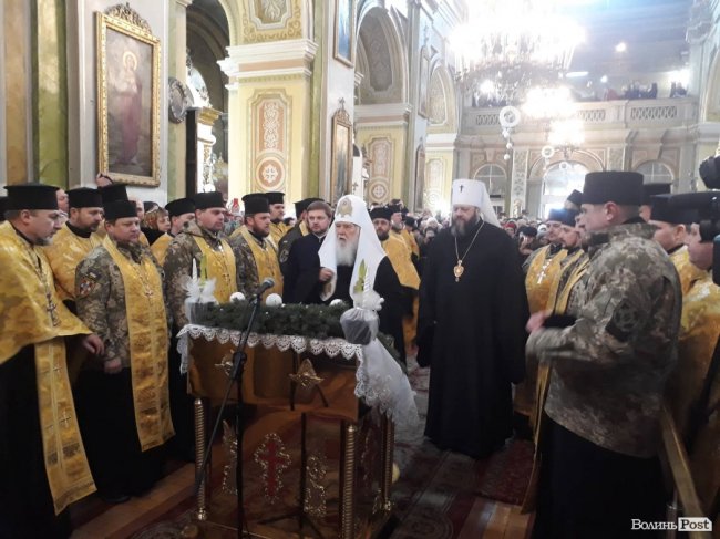 До Луцька прибув Філарет. ОНОВЛЕНО. ФОТО