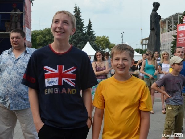 У Луцьку під Танок на Майдані Конго стартував KIA Fan Fest