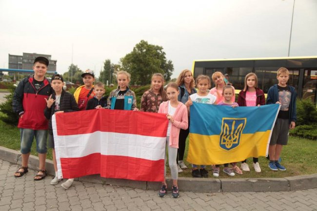 Діти волинських героїв вирушили на відпочинок до Відня. ФОТО