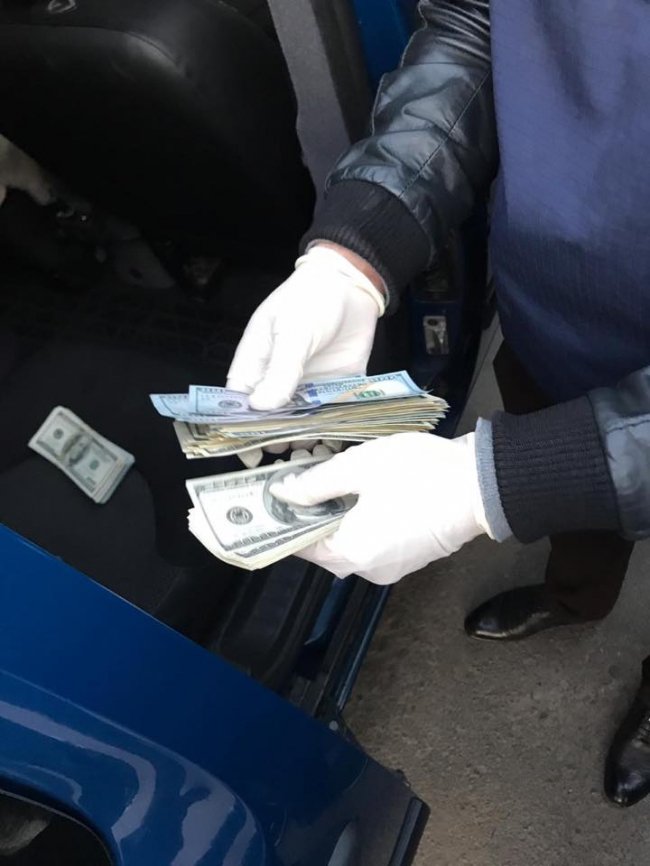 Вимагав понад півмільйона гривень: подробиці затримання у Луцьку скандального «земельника». ФОТО