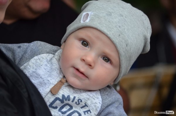 У Луцьку поліцейські отримали нові погони і звання. ФОТО