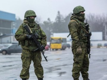 Російські війська будують лінію оборони в Криму