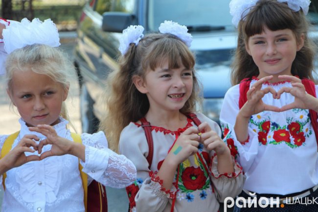 На Волині учні збирають кошти для дітей, котрі не можуть відвідувати школу