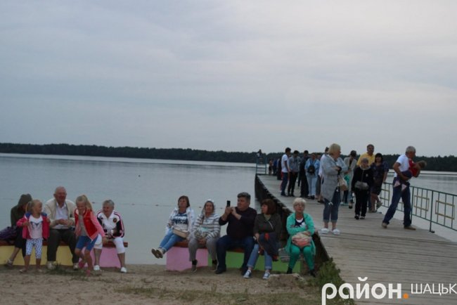 Сотні людей і величезне вогнище: як на Купала відтворювали язичницькі традиції у Шацьку. ФОТО. ВІДЕО