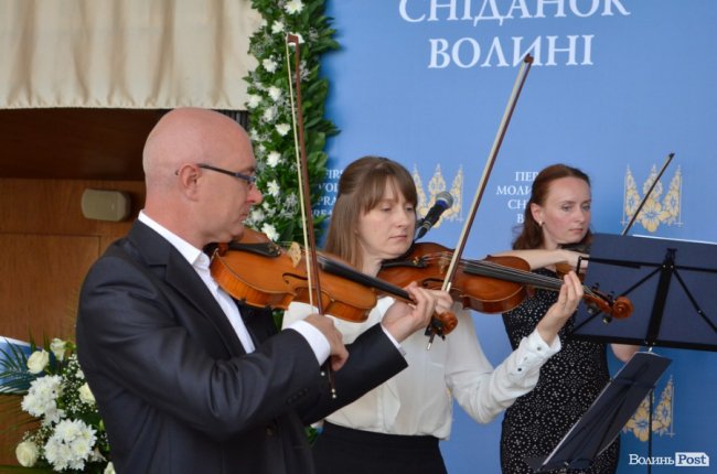 Об’єднані добром: перший молитовний сніданок Волині зібрав і друзів, і опонентів. ФОТО