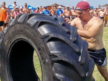 «Сільська робота і є його щоденним тренуванням»: секрет успіху кращих богатирів Волині.ФОТО 