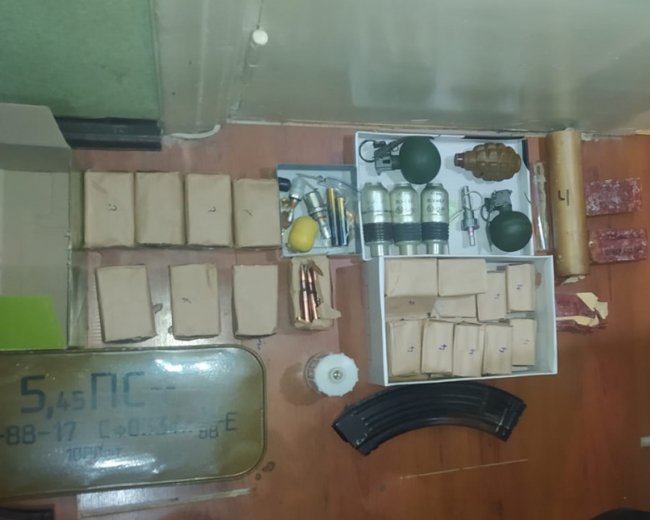 У волинянина вдома знайшли боєприпаси і канабіс. ФОТО