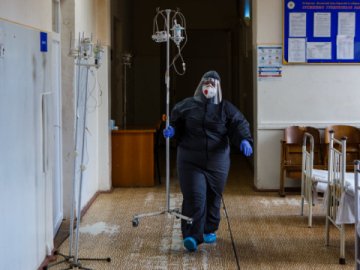 У Харкові COVID-лікарні заповнені вщент, кисневих місць майже не лишилося, – лікар