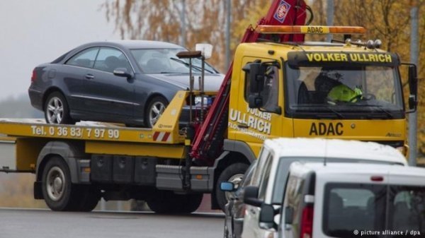 Як у Луцьку вирішити проблему з парковками на прикладі інших країн? ФОТО