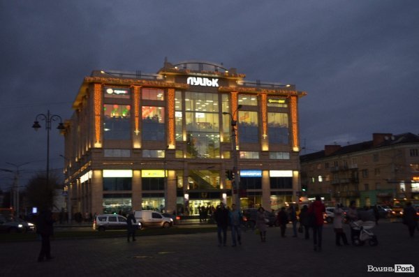 Луцьк не готовий до Нового року. ФОТО 