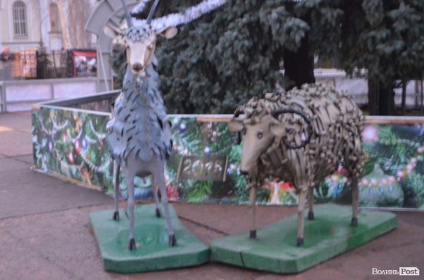 Луцьк не готовий до Нового року. ФОТО 